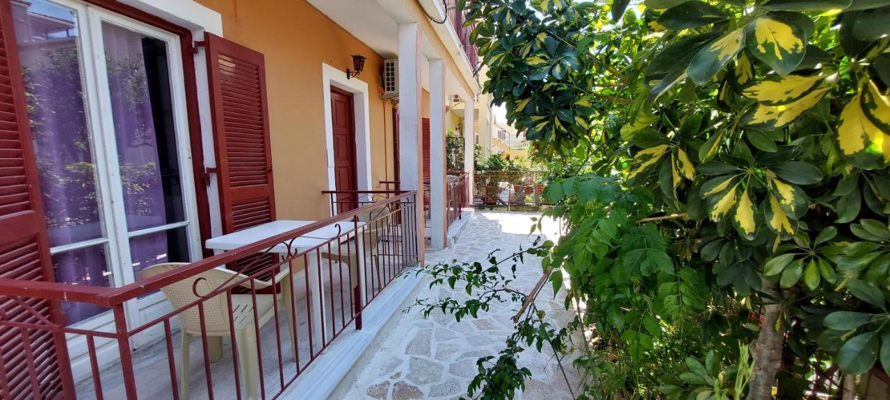 Dora'S Apartments Kavos Exterior photo