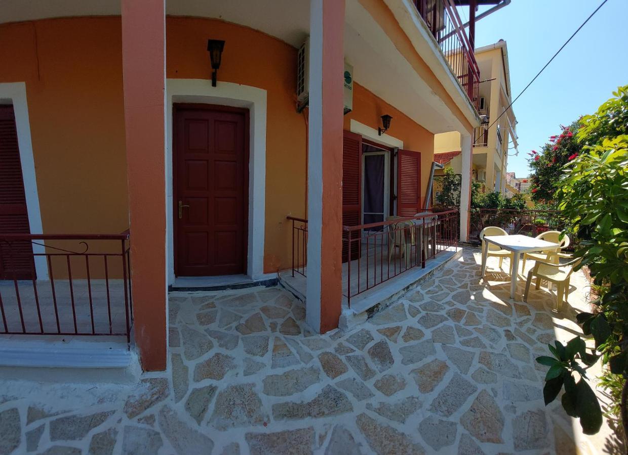 Dora'S Apartments Kavos Exterior photo